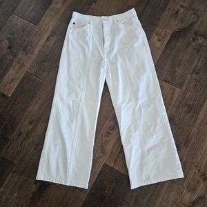 NWOT White KanCan Wide Leg Jean Size 13/30